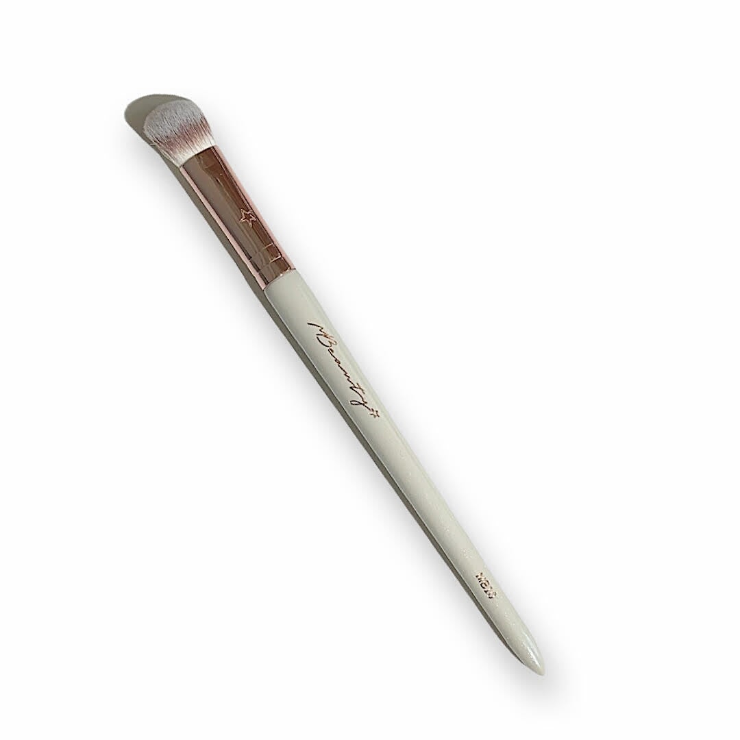 MB10 The Concealer Brush brushes MBeauty 