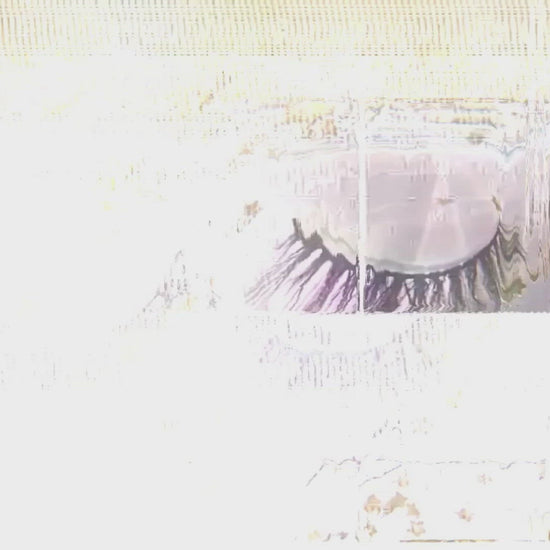 MBEAUTY presents our Red Carpet cruelty free silk lashes. Up to 20 uses per pair. Discover the most natural silk lashes in the maket. by Marielabagnato.com