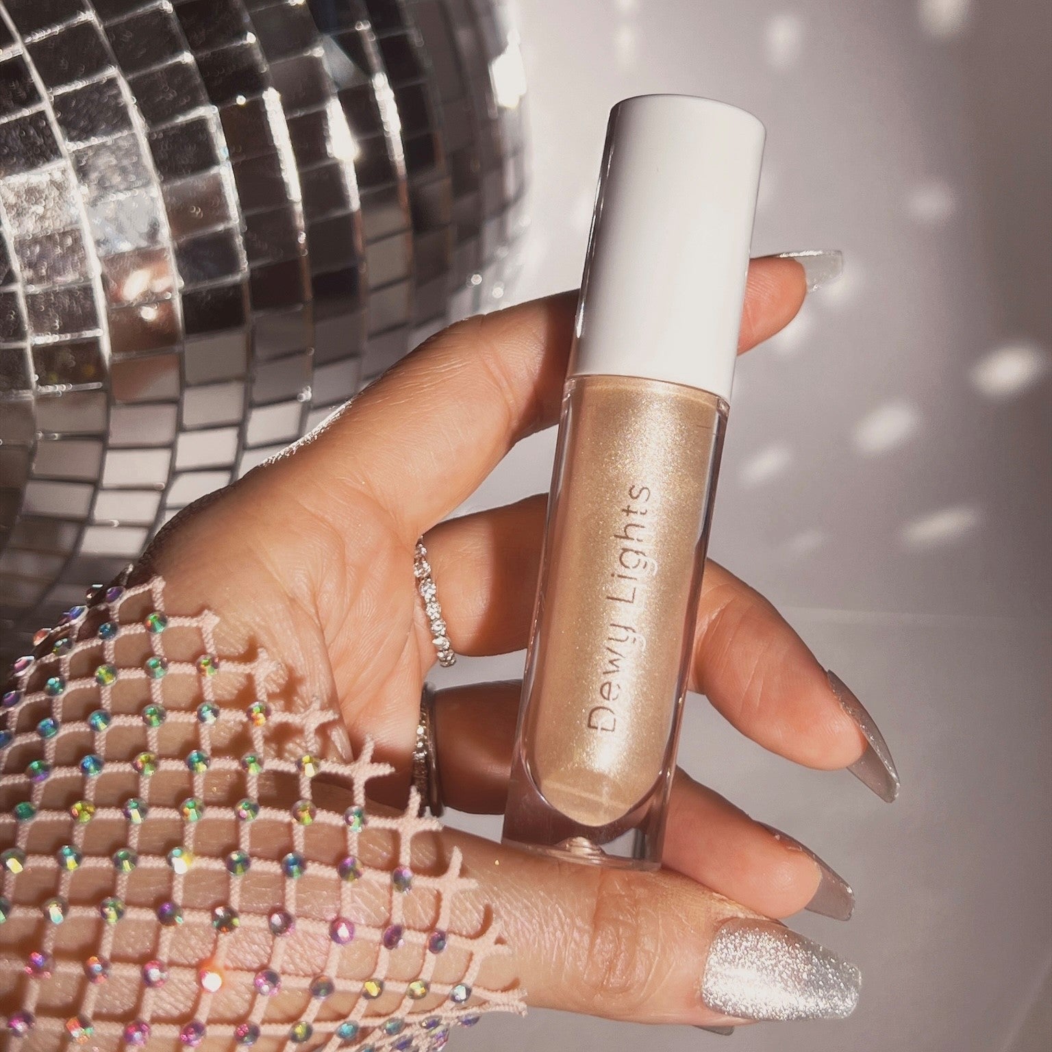 Dewy Lights makeup MBeauty MOON 